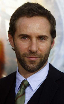 Alessandro Nivola